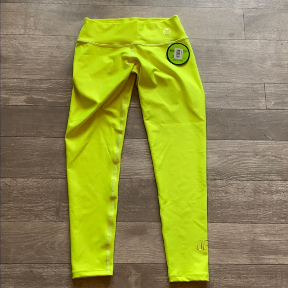 NWT 7/8 leggings size XS